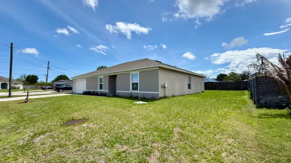 $2,900 | 6446 Northwest Polly Court, Port St. Lucie, FL 34983