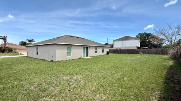 $2,900 | 6446 Northwest Polly Court, Port St. Lucie, FL 34983