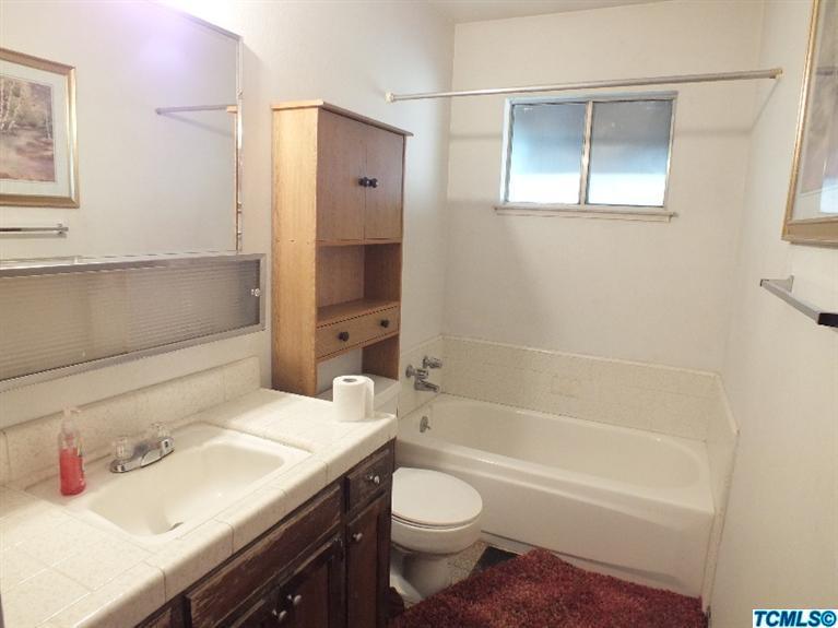 2876 Merlan Way Hanford, CA 93230 - Photo 7 of 13 Additional Photo