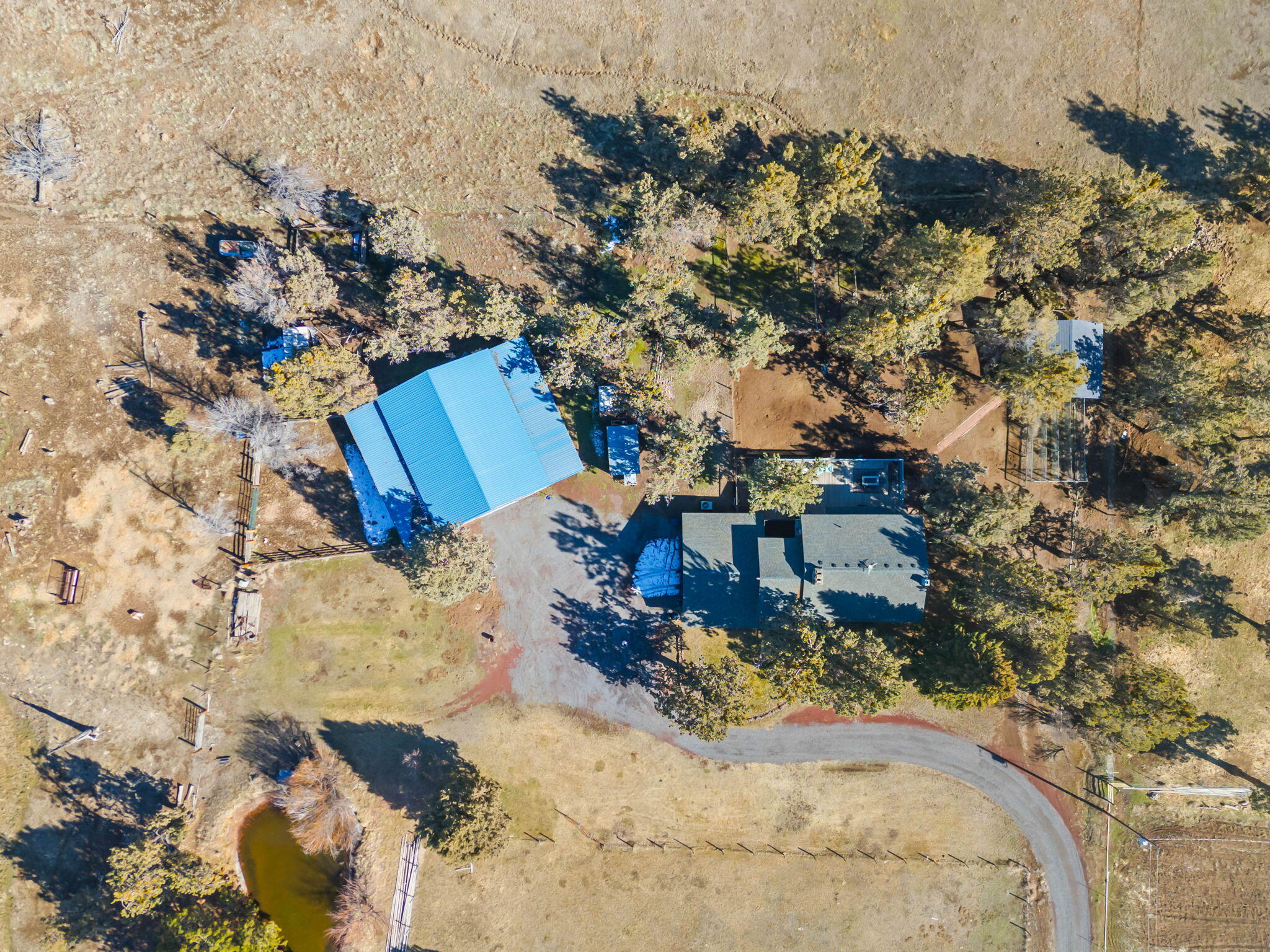 63480 Hughes Road Bend, OR 97701 - Photo 3 of 61 4-web-or-mls-03