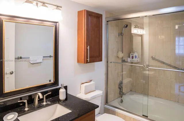 $800,000 | 1800 South Ocean Boulevard, Unit 502, Lauderdale-by-the-Sea, FL 33062