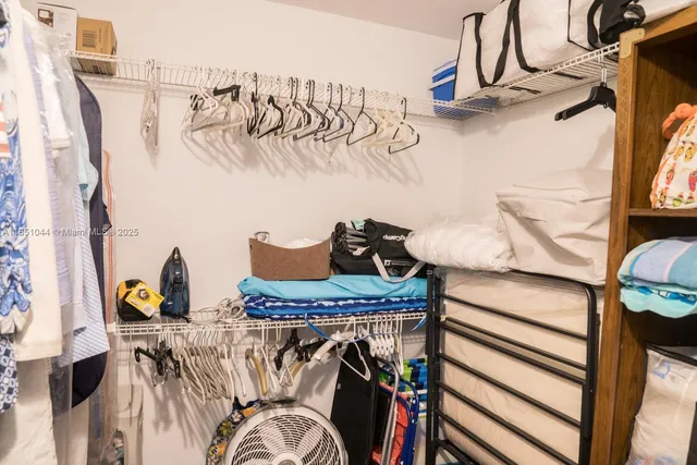 $800,000 | 1800 South Ocean Boulevard, Unit 502, Lauderdale-by-the-Sea, FL 33062