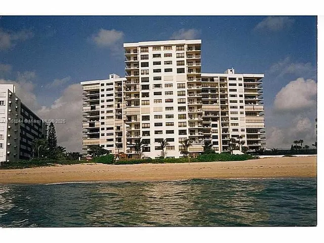 $800,000 | 1800 South Ocean Boulevard, Unit 502, Lauderdale-by-the-Sea, FL 33062