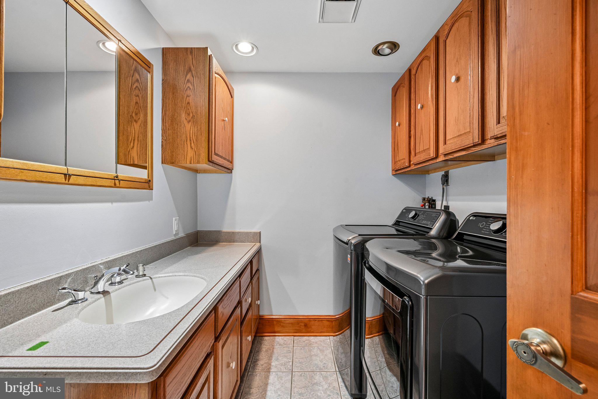 99 Springton Lake Road Media, PA 19063 - Photo 50 of 68 In-law suite laundry room