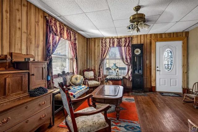 $309,900 | 6829 Half Mound Road, Valley Falls, KS 66088