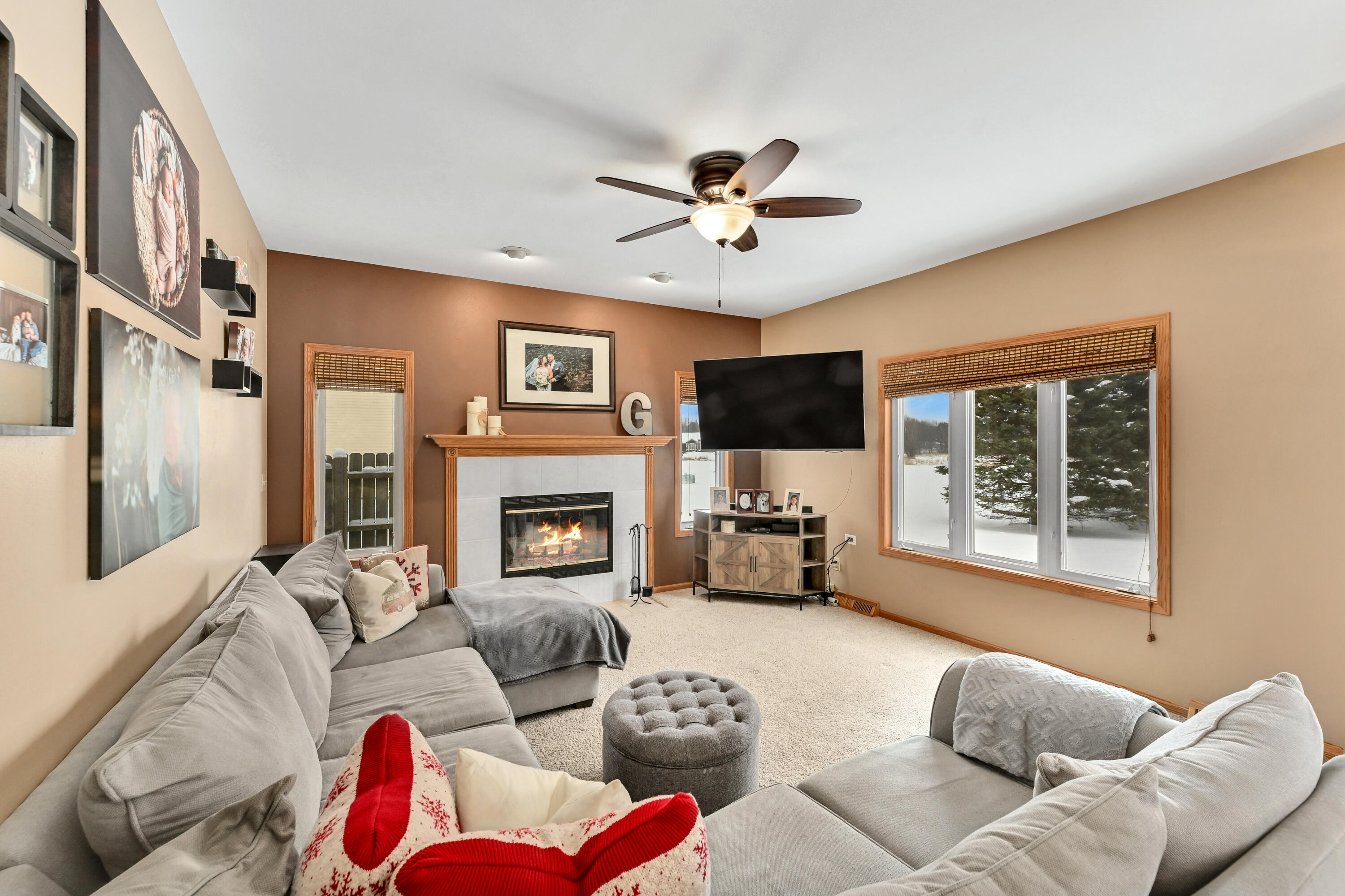 N7726 Maple Ridge Road Oconomowoc, WI 53066 - Photo 19 of 39 Family Room w/Fireplace