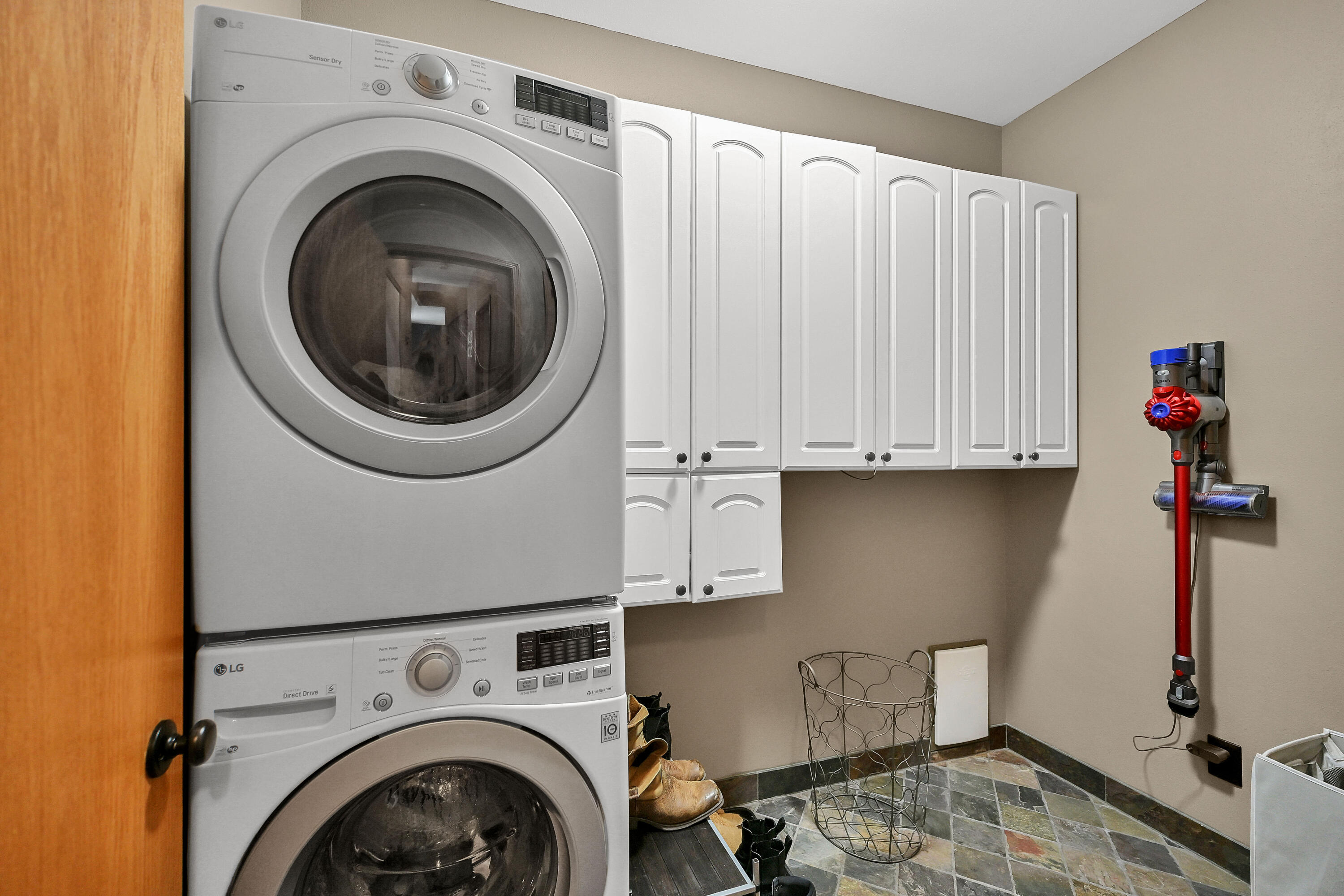 N7726 Maple Ridge Road Oconomowoc, WI 53066 - Photo 21 of 39 Main Floor Laundry