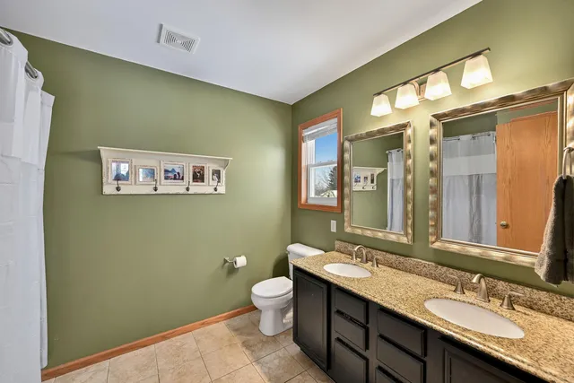 $485,000 | N7726 Maple Ridge Road, Oconomowoc, WI 53066