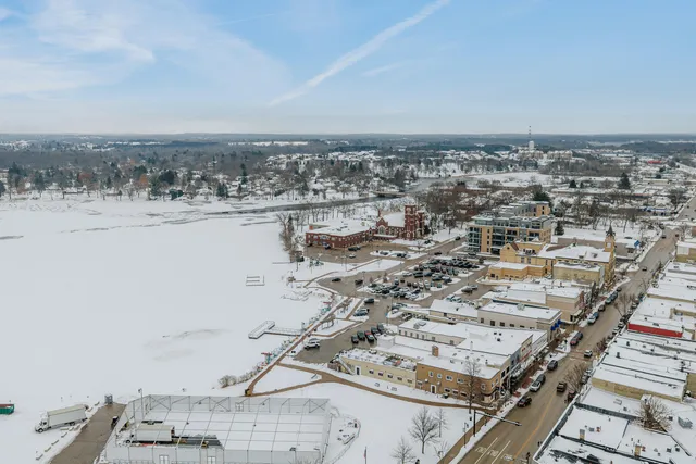 $485,000 | N7726 Maple Ridge Road, Oconomowoc, WI 53066