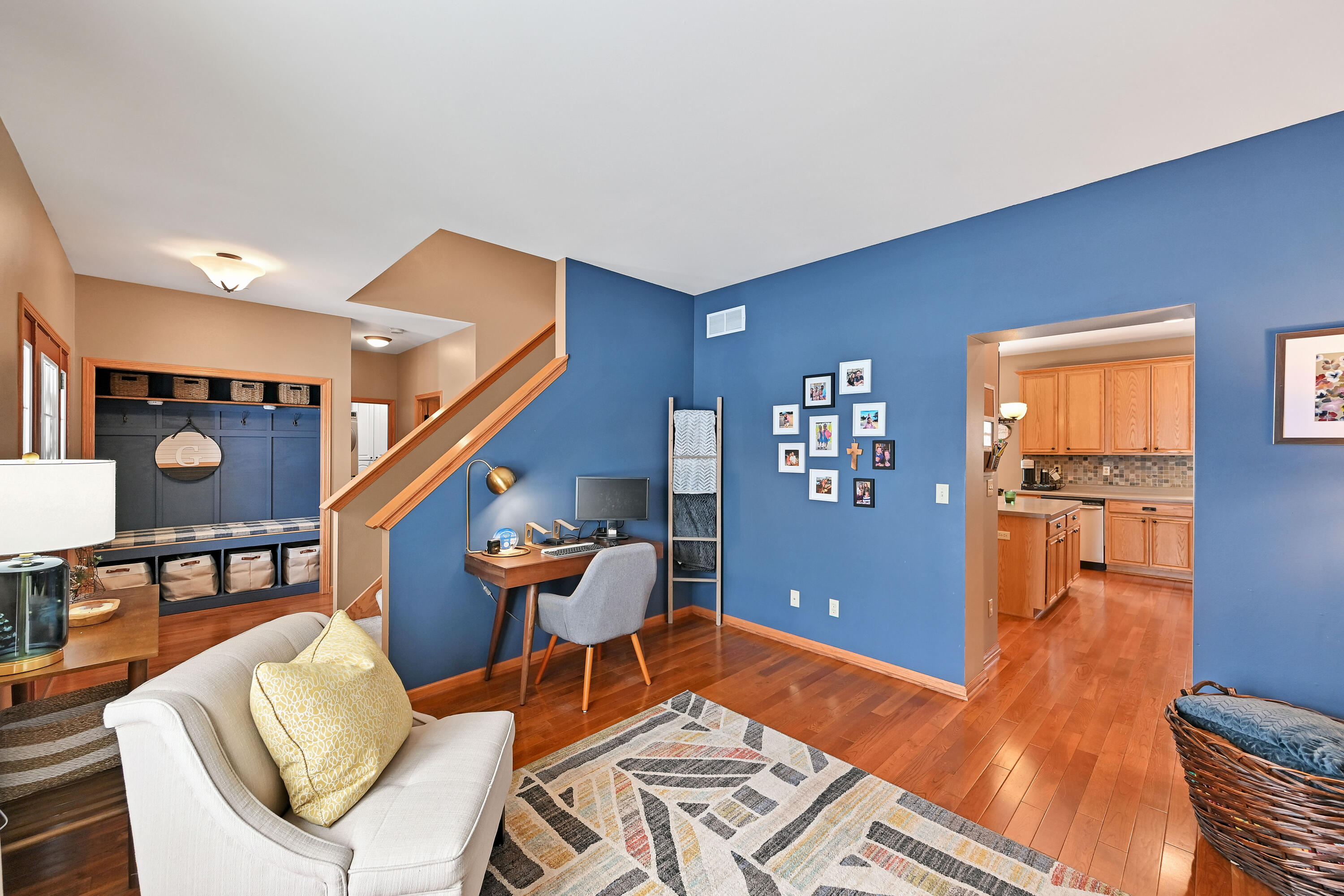 N7726 Maple Ridge Road Oconomowoc, WI 53066 - Photo 4 of 39 Free Flow Flex Room