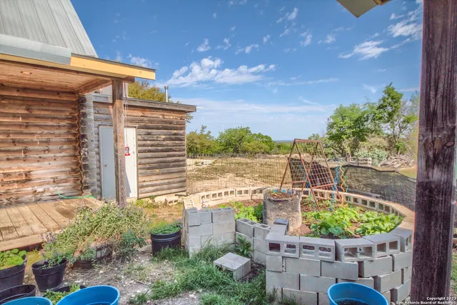 $1,345,000 | 514 Centerfork Road, Doss, TX 78618