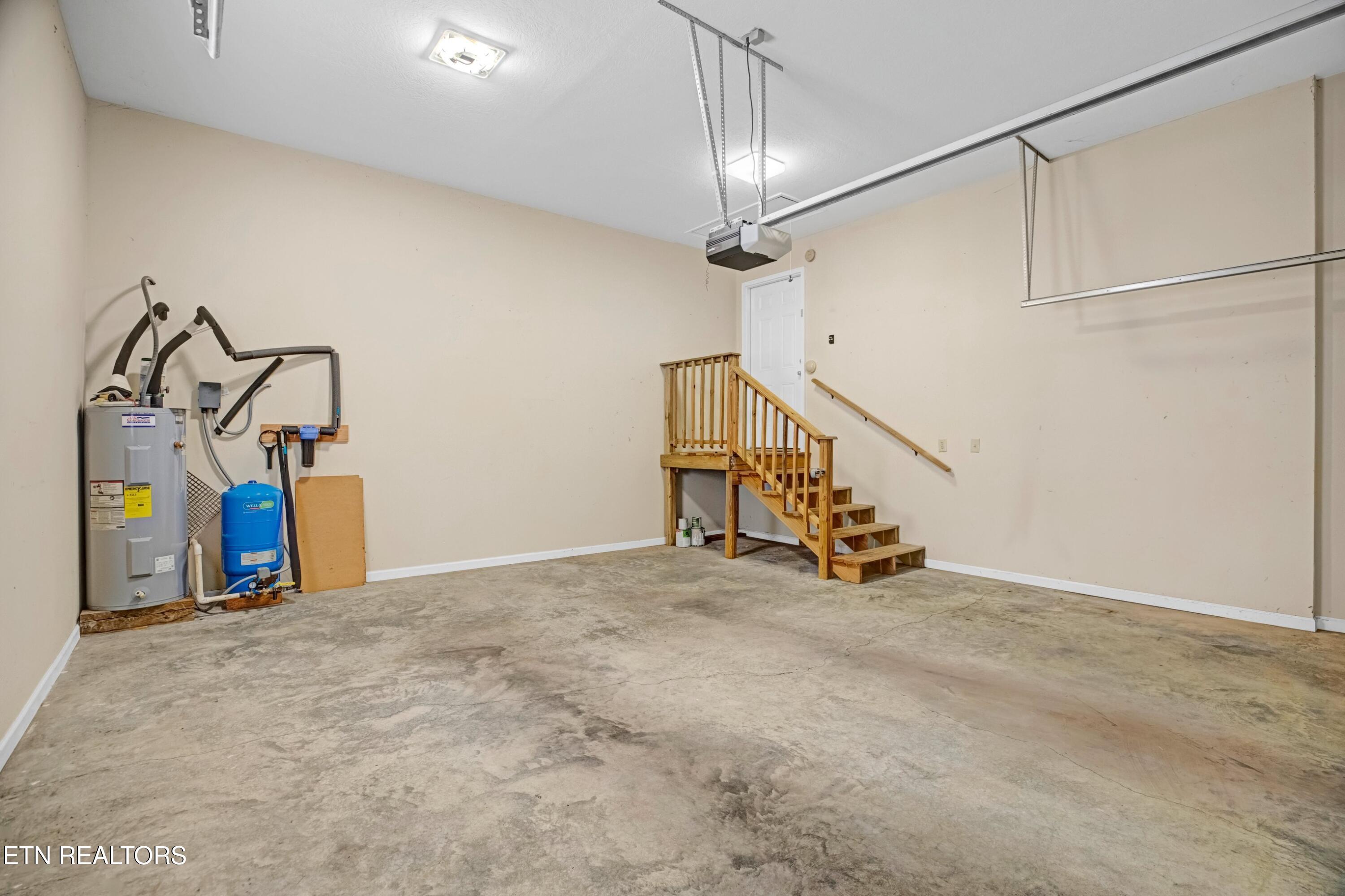 2008 Bessie Slaton Road Dandridge, TN 37725 - Photo 25 of 51 ATTACHED 2-CAR GARAGE