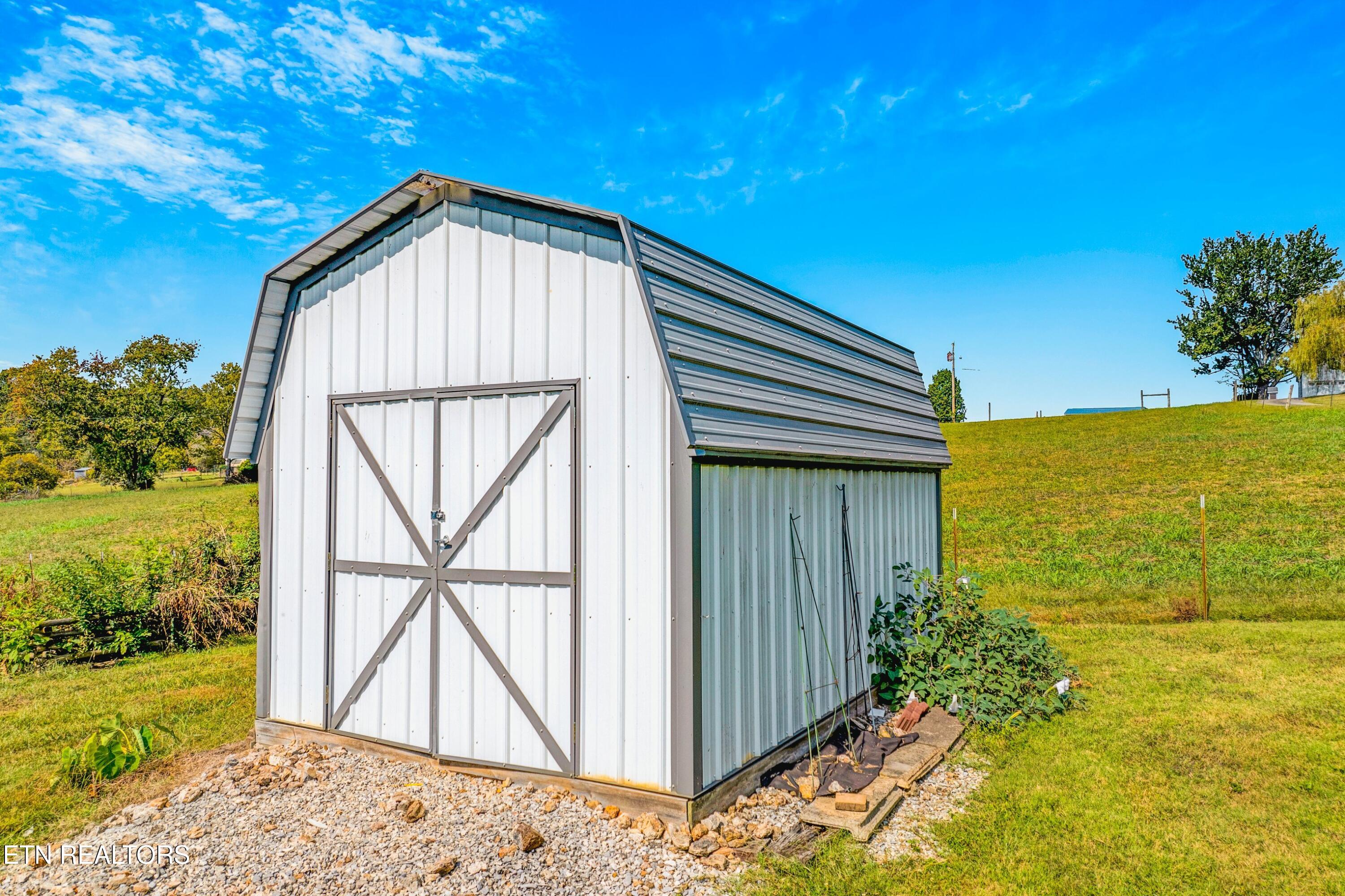 2008 Bessie Slaton Road Dandridge, TN 37725 - Photo 35 of 51 LARGE STORAGE BUILDING