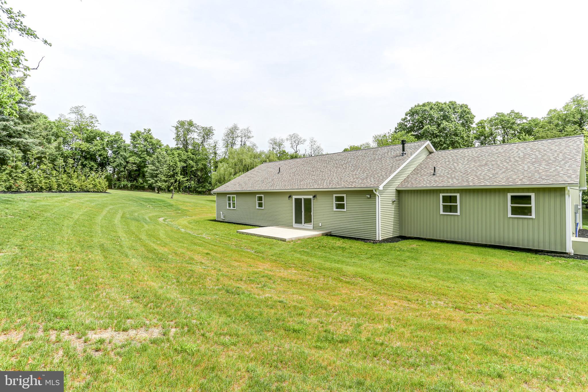 1406 Amosite Road Bainbridge, PA 17502 - Photo 35 of 39 Gallery Image 35