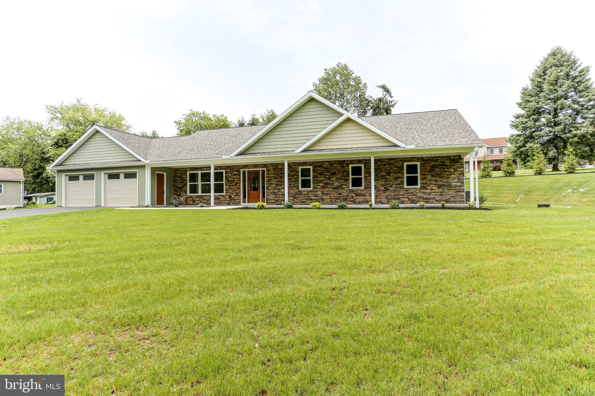 1406 Amosite Road Bainbridge, PA 17502 - Photo 5 of 39 Gallery Image 5