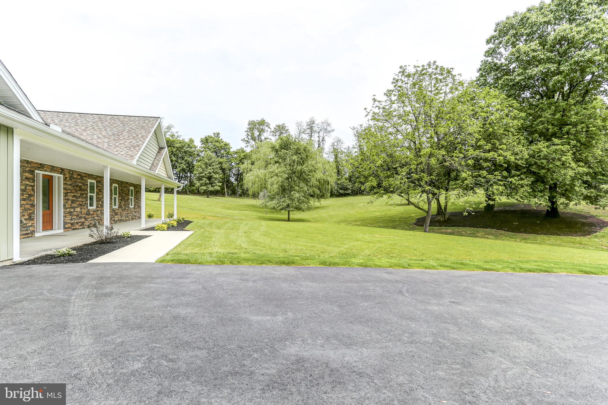 1406 Amosite Road Bainbridge, PA 17502 - Photo 6 of 39 Gallery Image 6