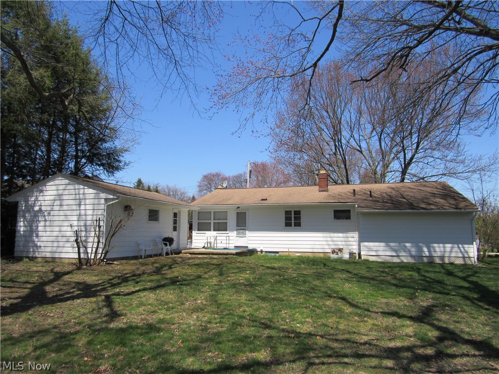 2520 Burnham Road Akron, OH 44333 - Photo 3 of 10