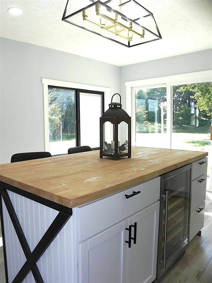 13805 Riverside Drive Constantine, MI 49042 - Photo 6 of 55 Gallery Image 6