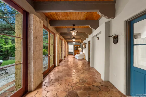 a view of entryway