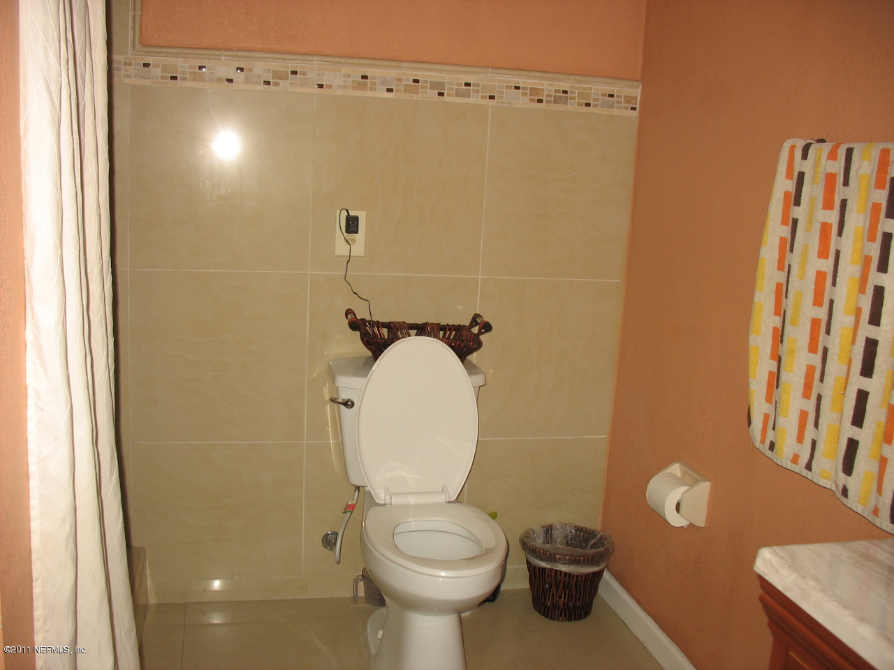 8285 Vermanth Road Jacksonville, FL 32211 - Photo 9 of 25 Master Bath