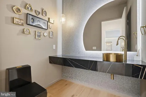 $5,695,888 | 6519 Brawner Street, McLean, VA 22101