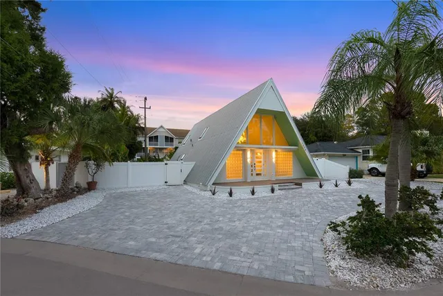 $6,900 | 1909 High Point Drive, Sarasota, FL 34236