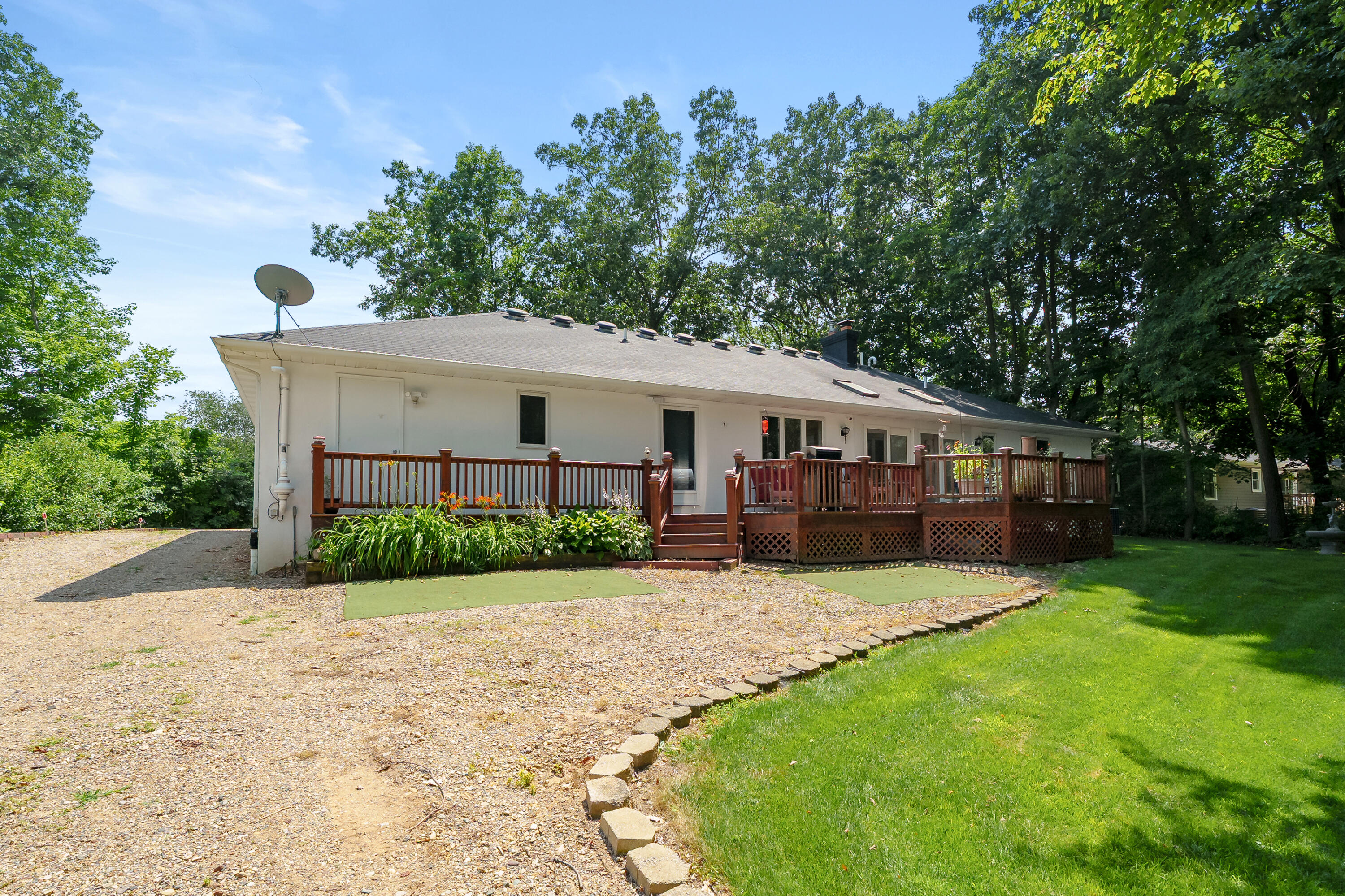 9064 Nature Way Kalamazoo, MI 49009 - Photo 28 of 35 Nature Way 9064 Kalamazoo 49009-39