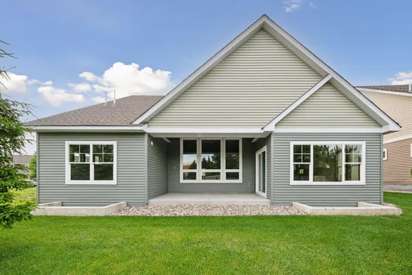 $590,500 | 752 Somerwood Lane, Waconia, MN 55387