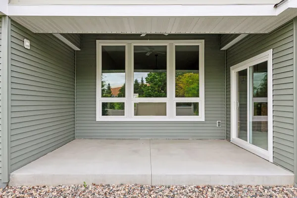 $590,500 | 752 Somerwood Lane, Waconia, MN 55387