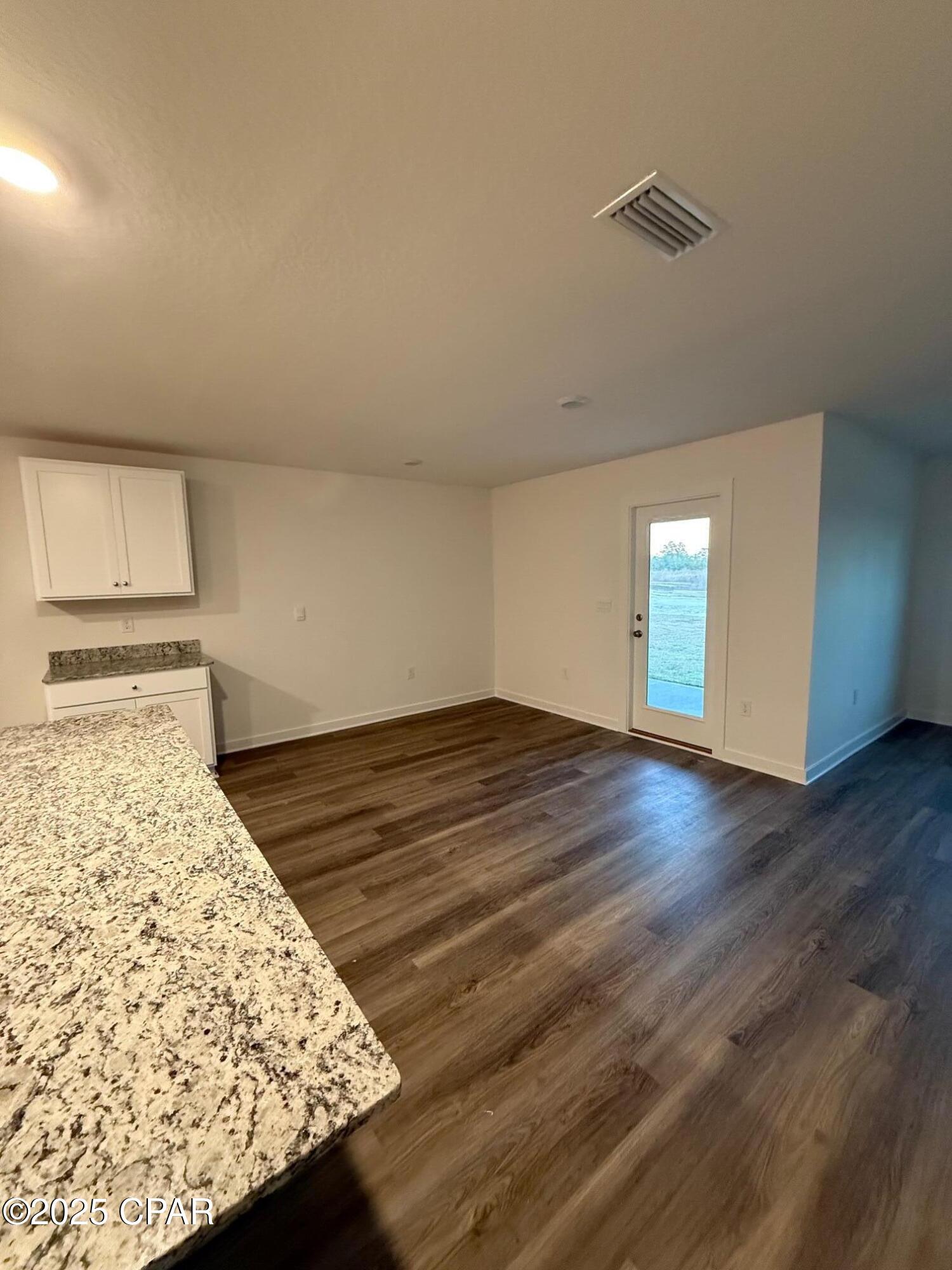 135 Dockside Road Freeport, FL 32439 - Photo 4 of 10