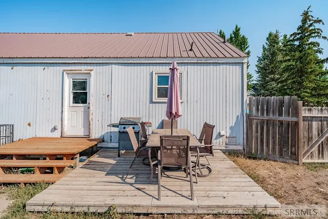 $260,000 | 1130 Aspen Drive, St. Anthony, ID 83445