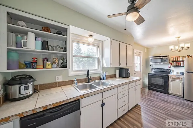 $260,000 | 1130 Aspen Drive, St. Anthony, ID 83445