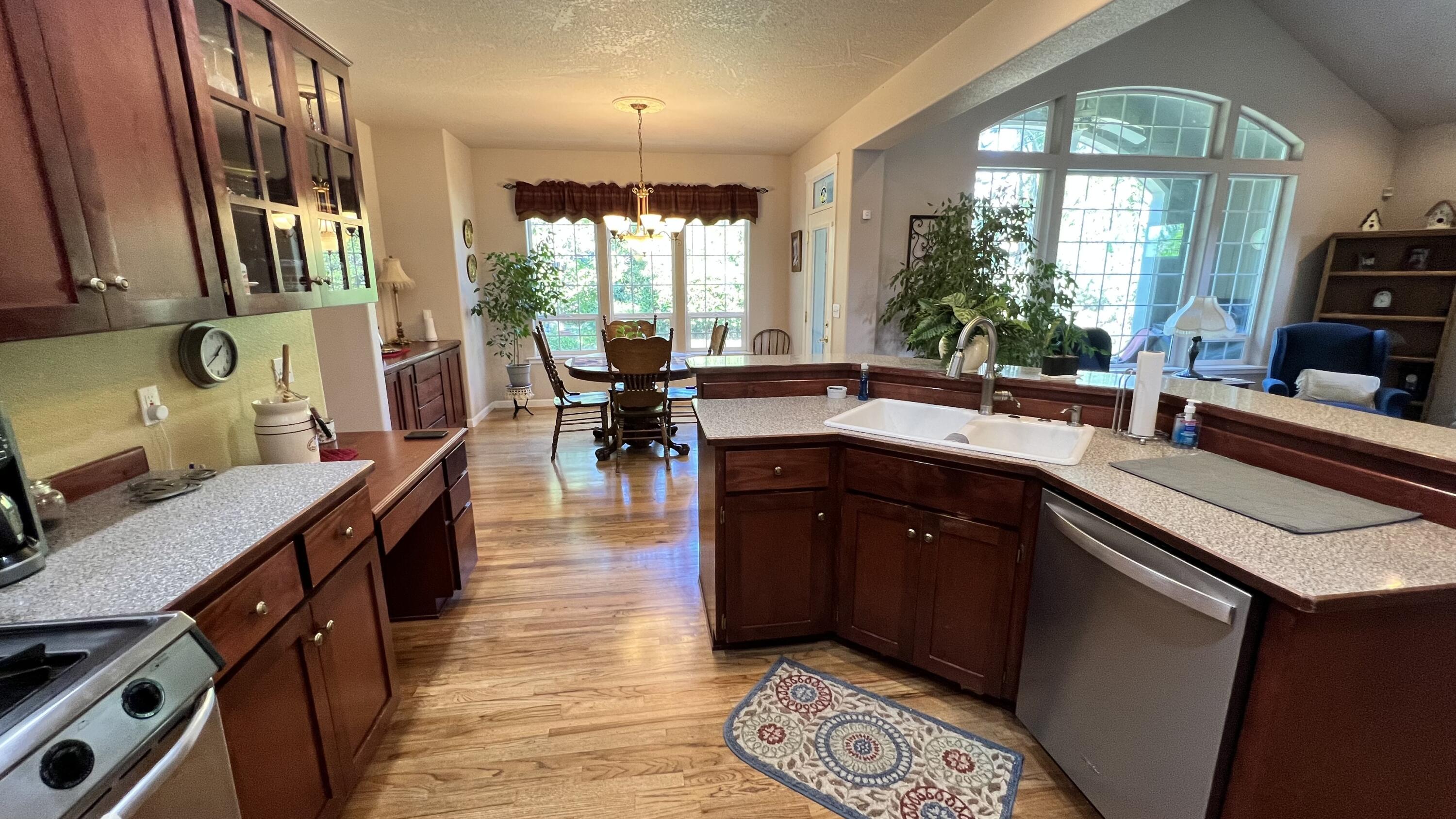 866 Ridgeview Drive Eagle Point, OR 97524 - Photo 26 of 51 RIDGEVIEW (26)