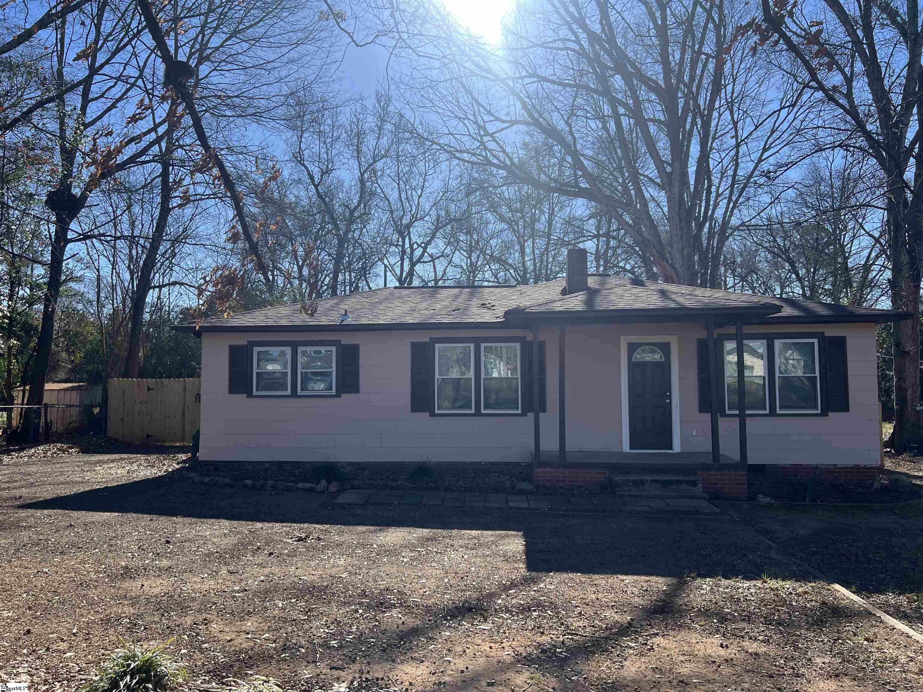 3517 Shawnee Avenue Anderson, SC 29626 - Photo 2 of 27