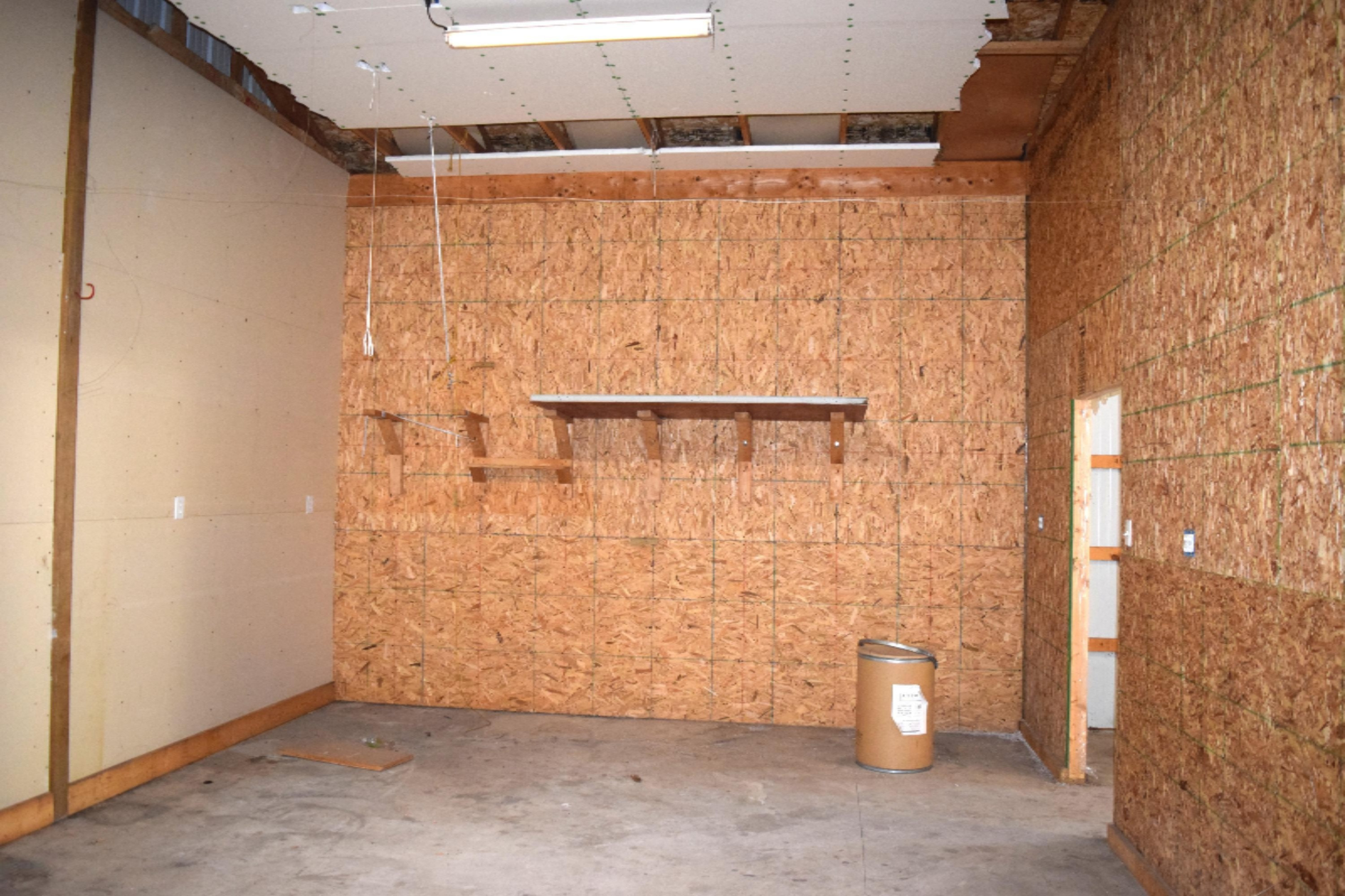 1116 South Maple Island Road Muskegon, MI 49442 - Photo 13 of 23 pole inside 5