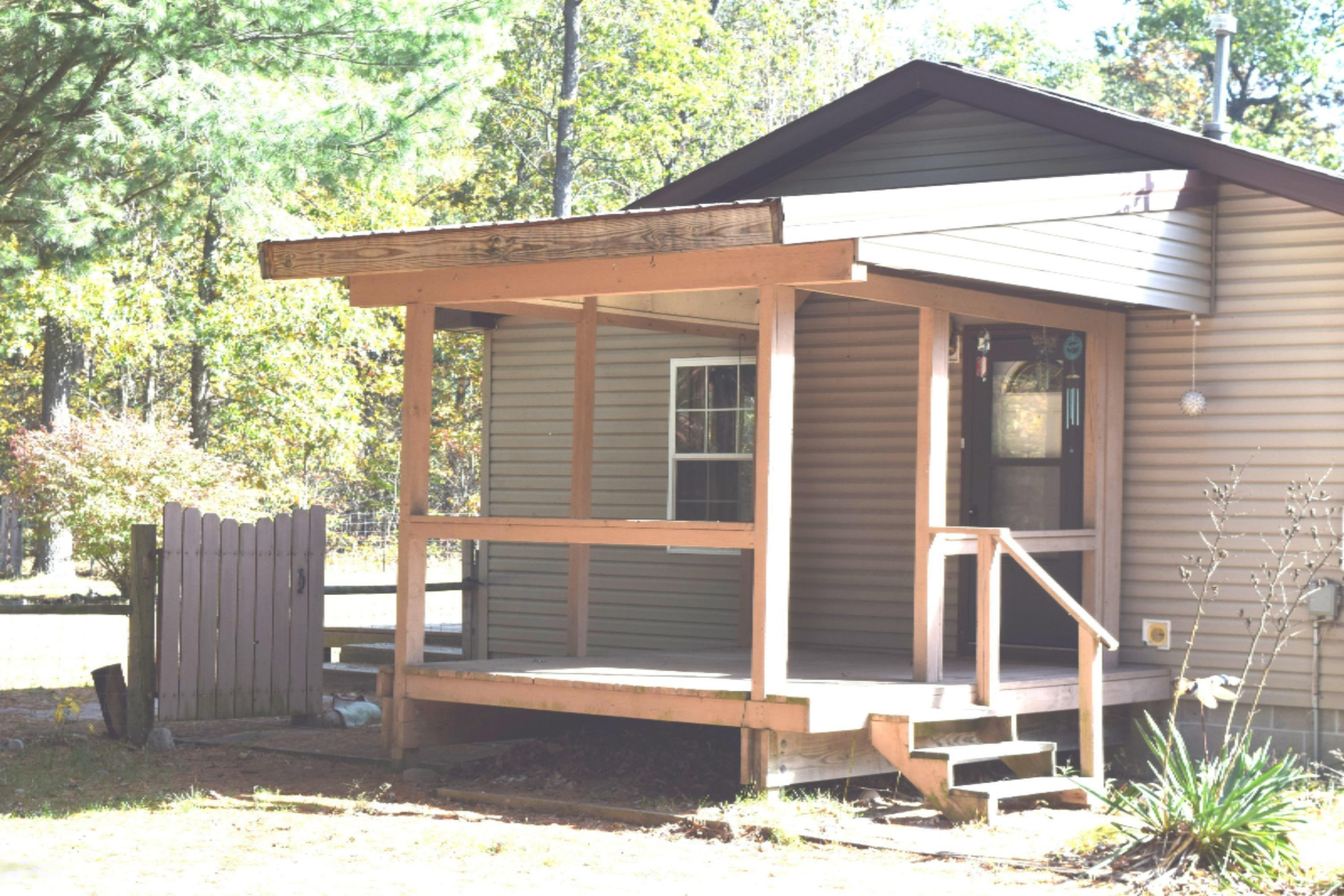 1116 South Maple Island Road Muskegon, MI 49442 - Photo 2 of 23 Porch
