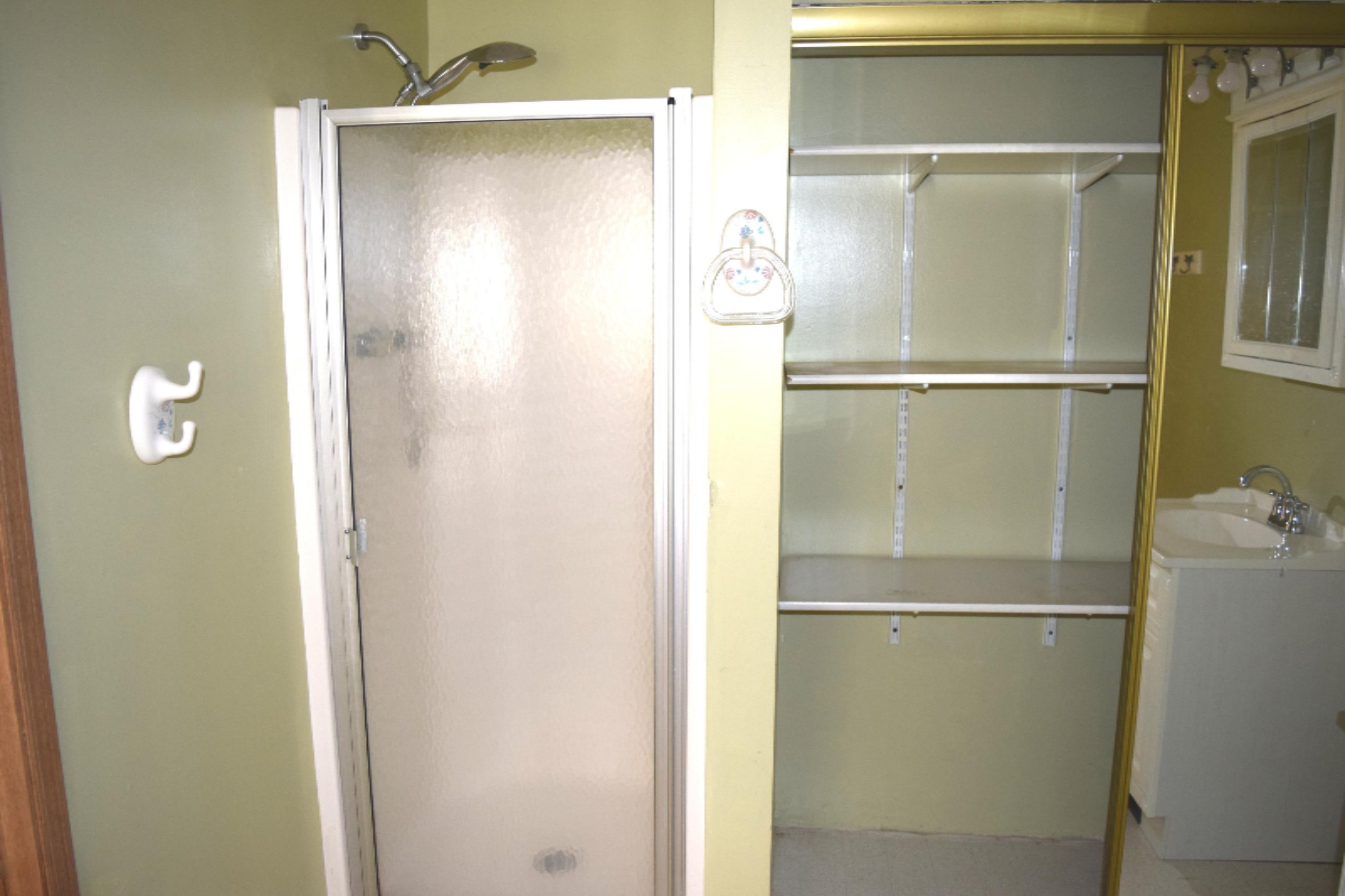 1116 South Maple Island Road Muskegon, MI 49442 - Photo 22 of 23 Master Bath 2