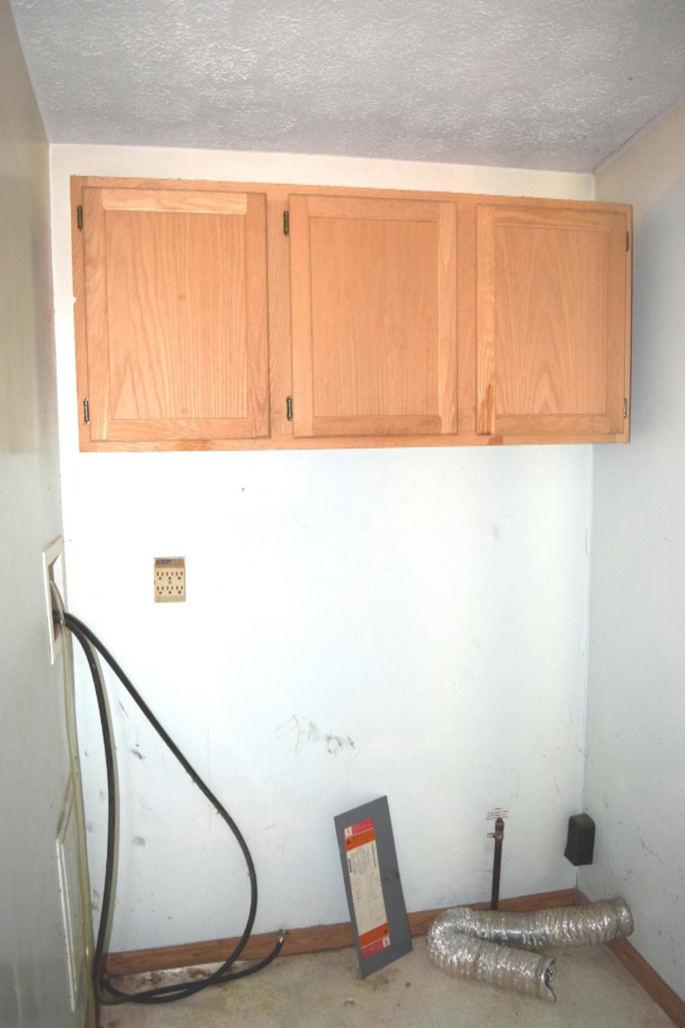 1116 South Maple Island Road Muskegon, MI 49442 - Photo 23 of 23 Laundry