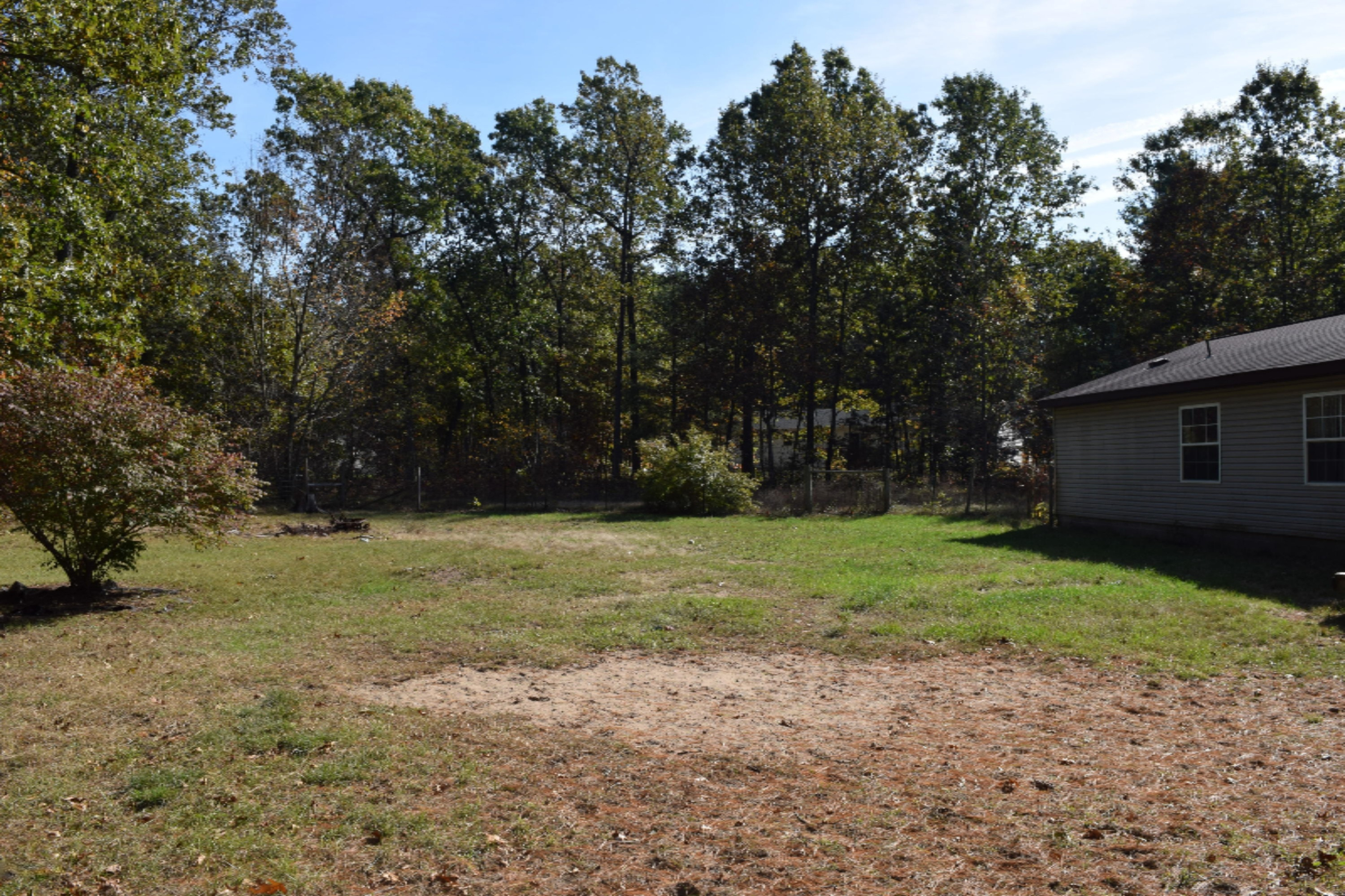 1116 South Maple Island Road Muskegon, MI 49442 - Photo 3 of 23 Back yard