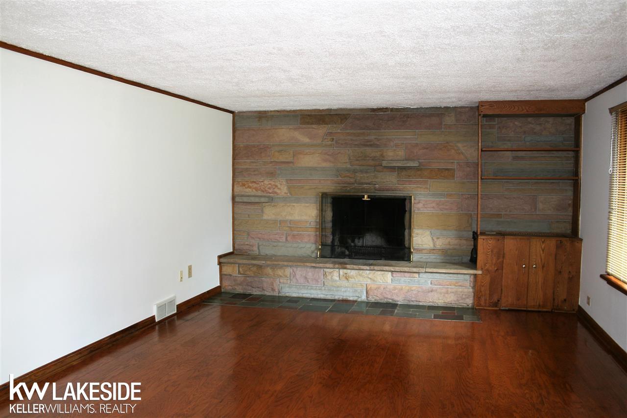 1171 Michelson Road Rochester, MI 48307 - Photo 6 of 32 31390482-5.JPG