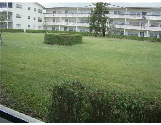87 Suffolk C, Unit 87 Boca Raton, FL 33434 - Photo 1 of 2 Primary Photo