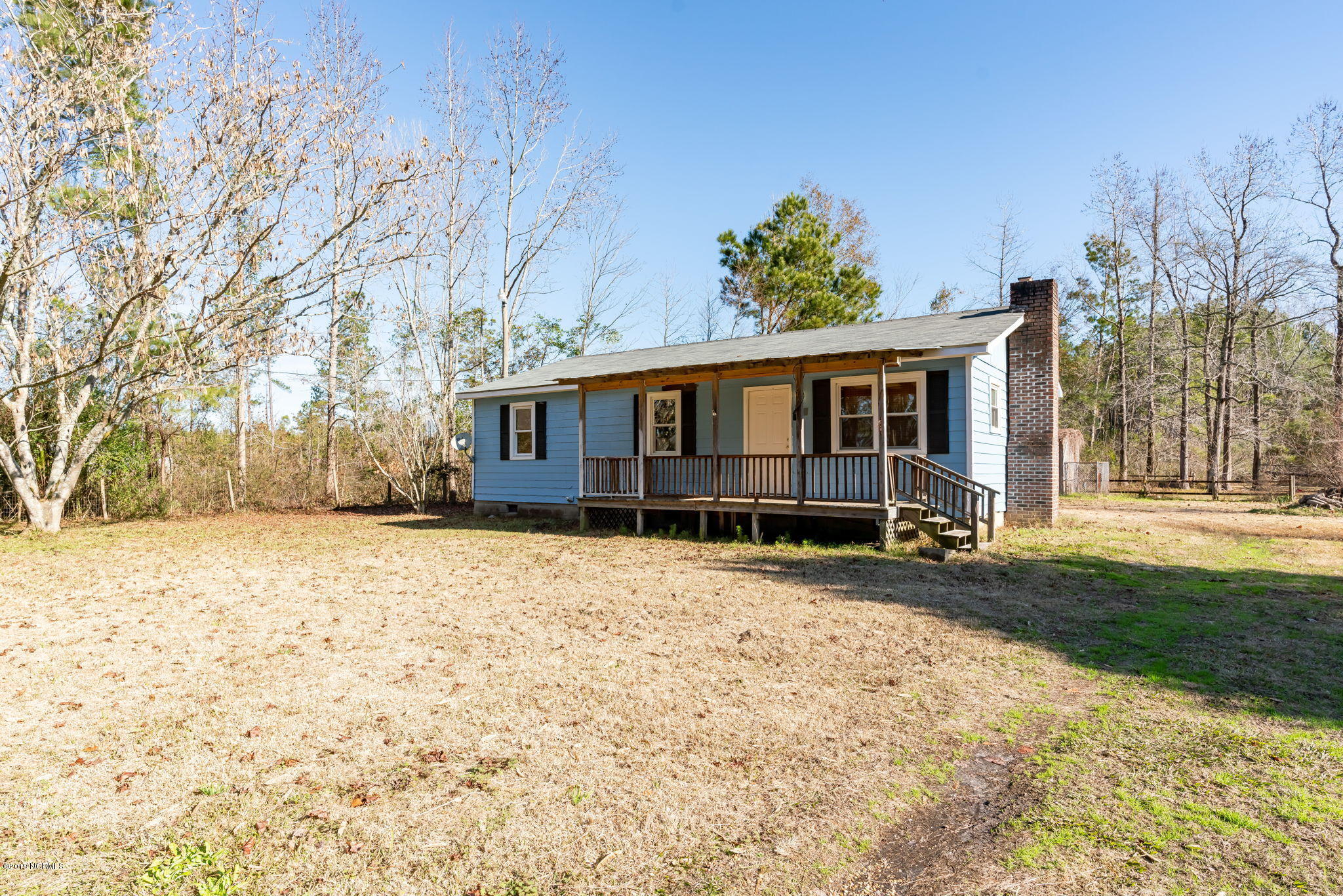 1174 McCrary Road Burgaw, NC 28425 - Photo 1 of 11 Front 2