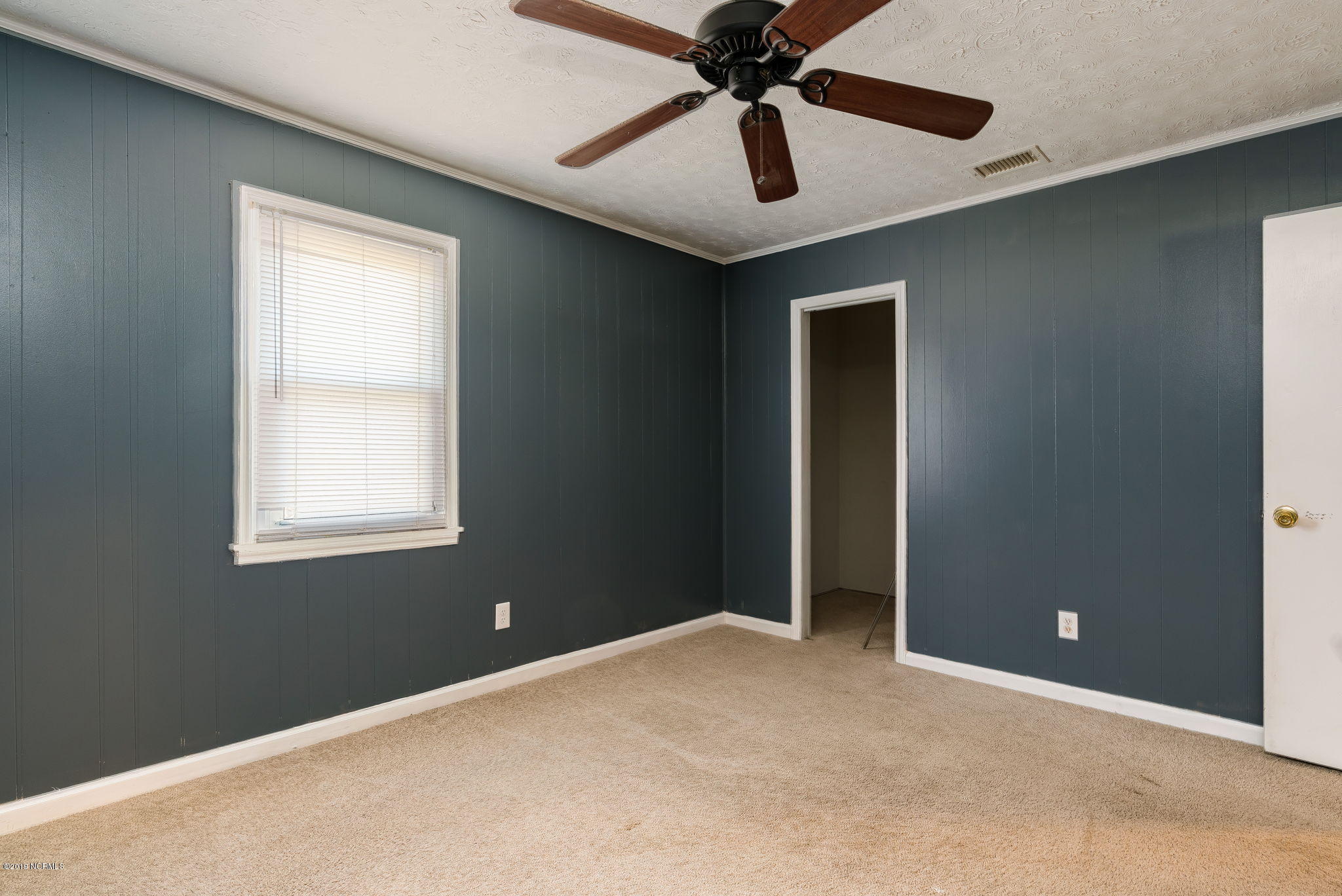 1174 McCrary Road Burgaw, NC 28425 - Photo 3 of 11 Master Bed