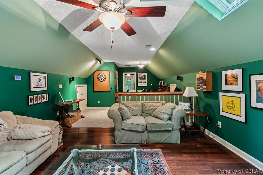11021 Harcum Road Gloucester, VA 23061 - Photo 34 of 47 This space can adapt to your needs!