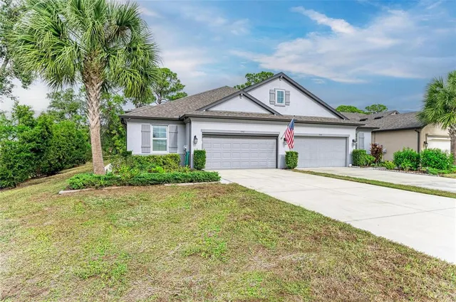 $395,000 | 5941 Amberly Drive, Bradenton, FL 34208