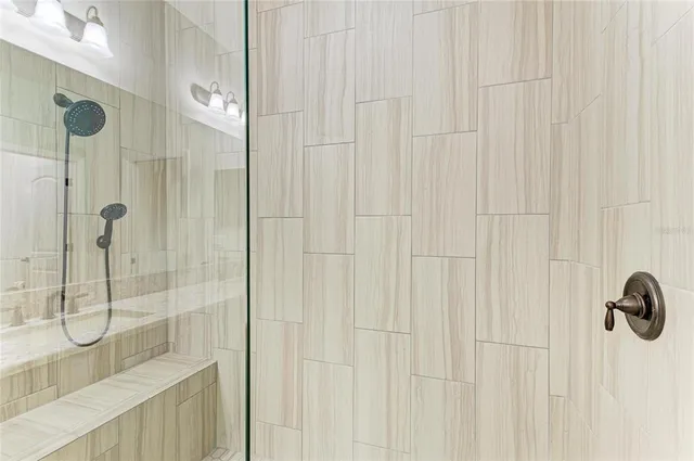 $395,000 | 5941 Amberly Drive, Bradenton, FL 34208