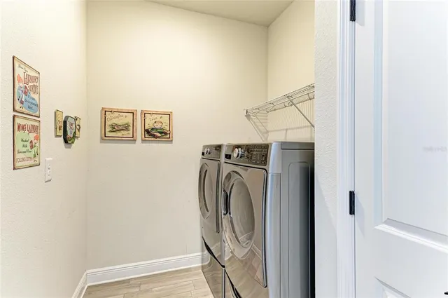 $395,000 | 5941 Amberly Drive, Bradenton, FL 34208