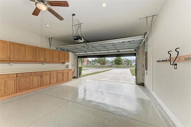 $395,000 | 5941 Amberly Drive, Bradenton, FL 34208