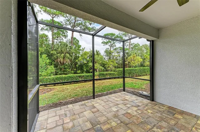 $395,000 | 5941 Amberly Drive, Bradenton, FL 34208