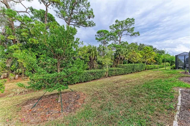 $395,000 | 5941 Amberly Drive, Bradenton, FL 34208